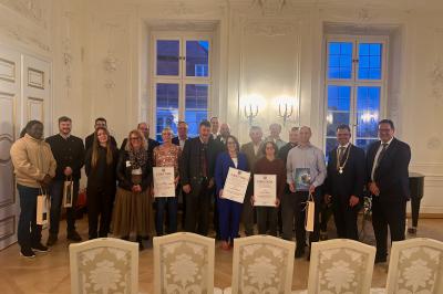 Gruppenbild aller Preisträger. 