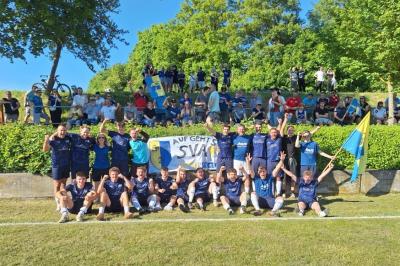 Die SG Amerdingen/Hohenaltheim feiert am letzten Spiel den Meistertitel in der A-Klasse Nord 2.