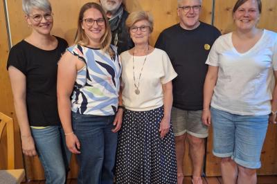 Das Bild zeigt v.l.: Nicole Vervoort, Katrin Streicher, Elmar Heckel, Ursula-Kneißl-Eder, Walter Rotzer, Linda Schiffelholz