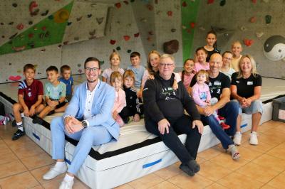 DAV Nördlingen finanziert Boulder-Matten mit VR-Crowdfunding