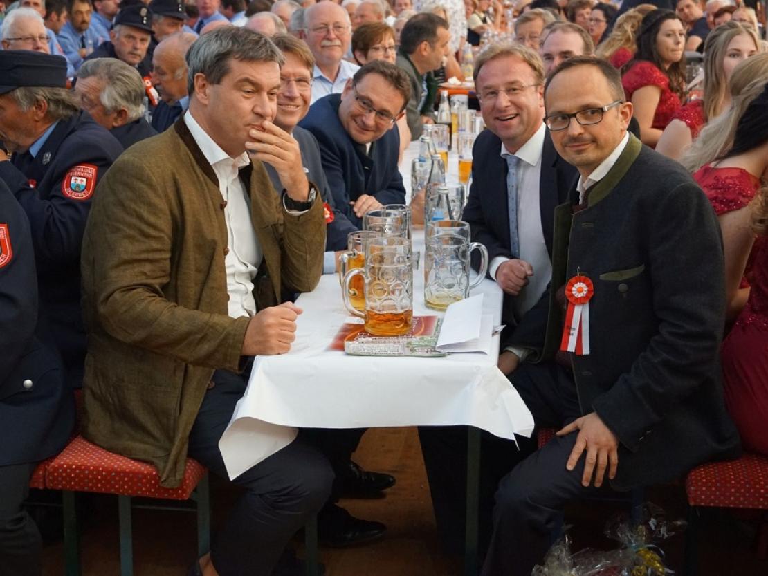 Söder_Tisch_klein (002)