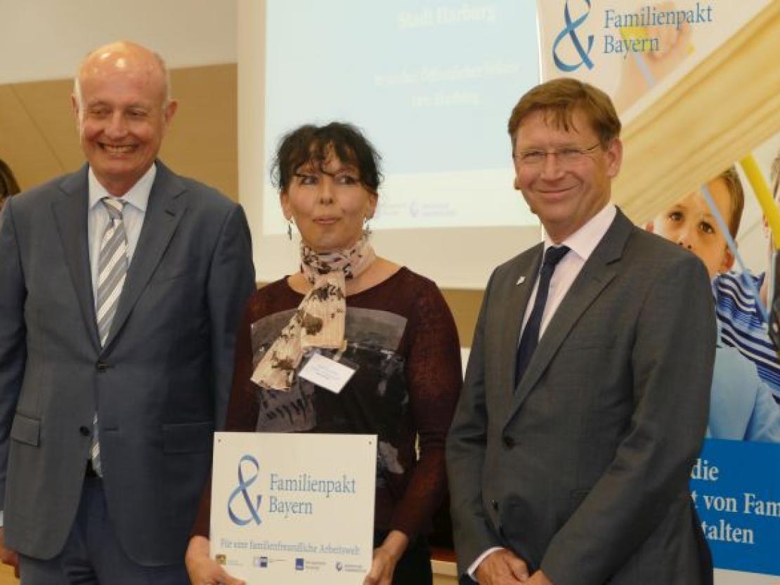 Familienpakt Bayern@JennyWagnerr0012