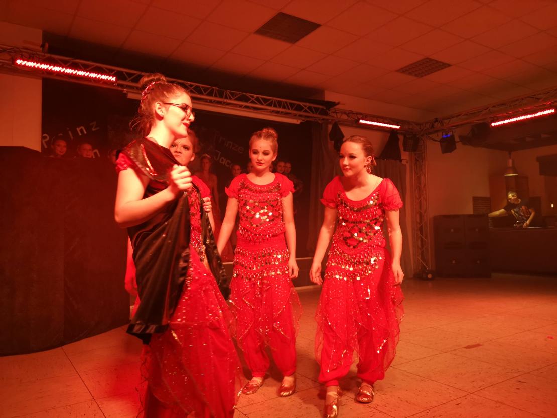 Bunter Abend Genderkingen 2019 - 10