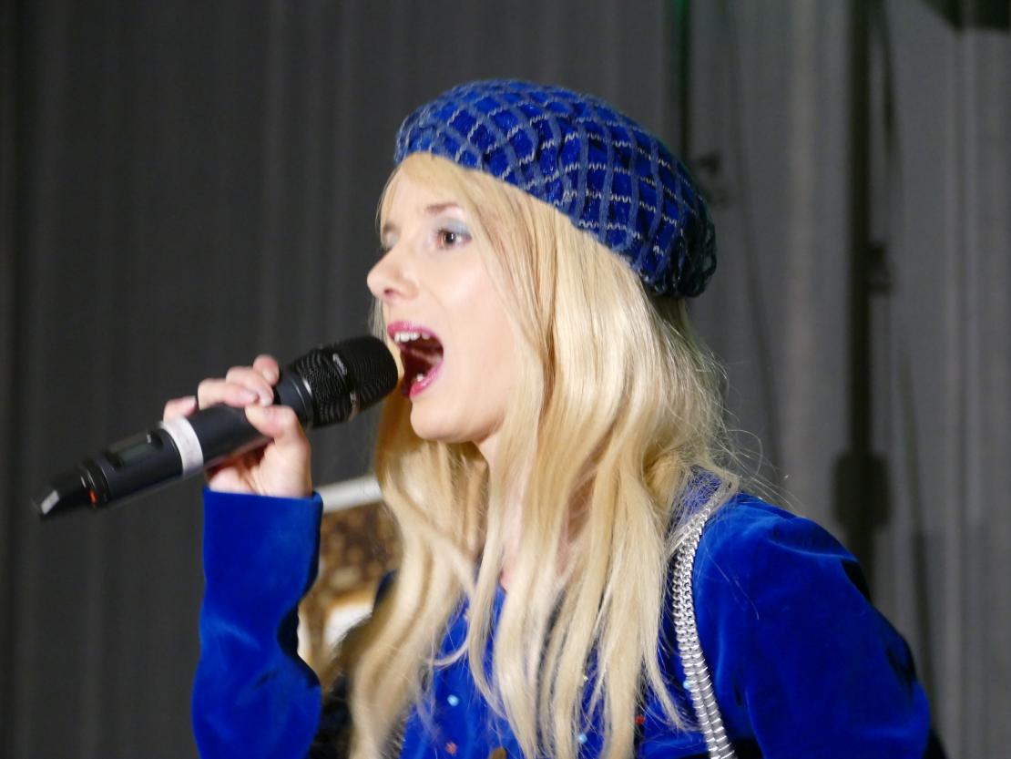 Eine Reise zurück in die 70ger Jahre mit Abba Royal. 