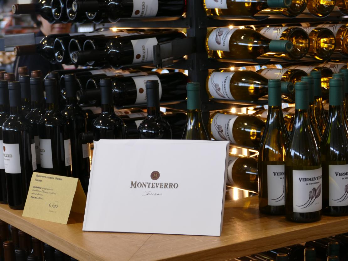 Nach gut einem Jahr Bauzeit öffnet die neue Zott Genusswelt am Freitag, 29. März in Asbach-Bäumenheim. Die Besucher, Gäste und Kunden erwartet ein modernes kulinarisches Einkaufserlebnis mit vielfältiger SB-Gastronomie im Wohlfühlambiente.