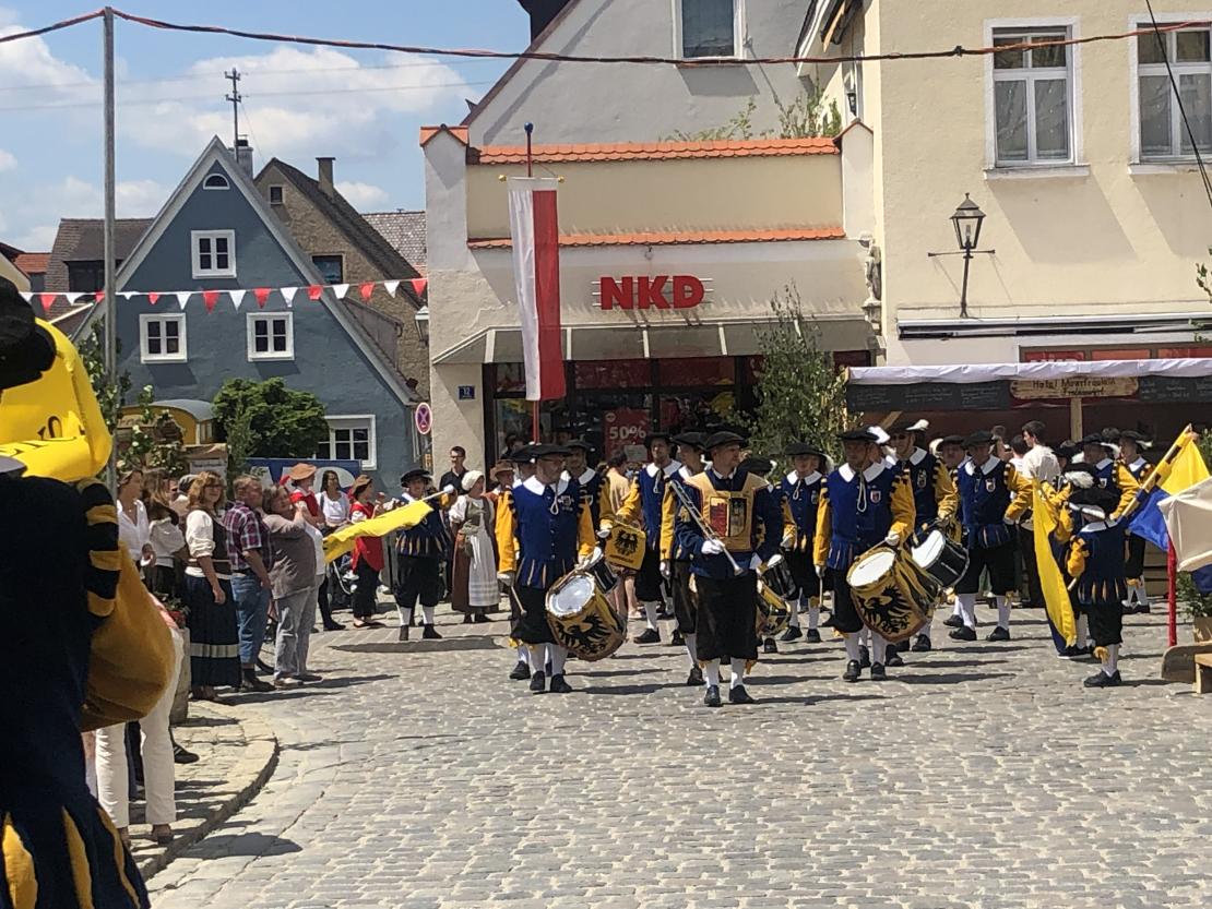 Löwen, Gunst und Gulden Wemding
