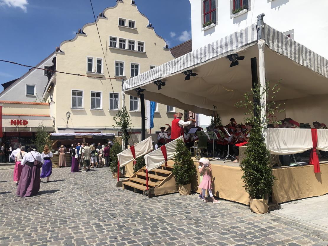 Löwen, Gunst und Gulden Wemding