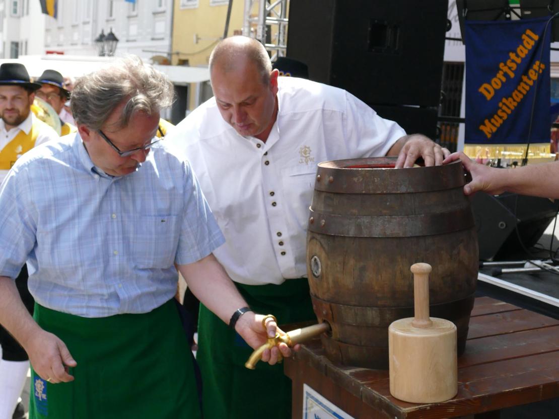 Am Mittwoch wurde das 22. Reichsstraßenfest von Oberbürgermeister Armin Neudert eröffnet. 