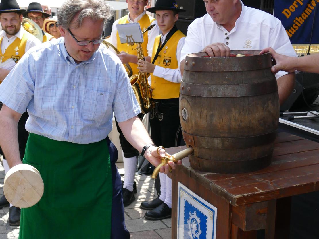 Am Mittwoch wurde das 22. Reichsstraßenfest von Oberbürgermeister Armin Neudert eröffnet. 