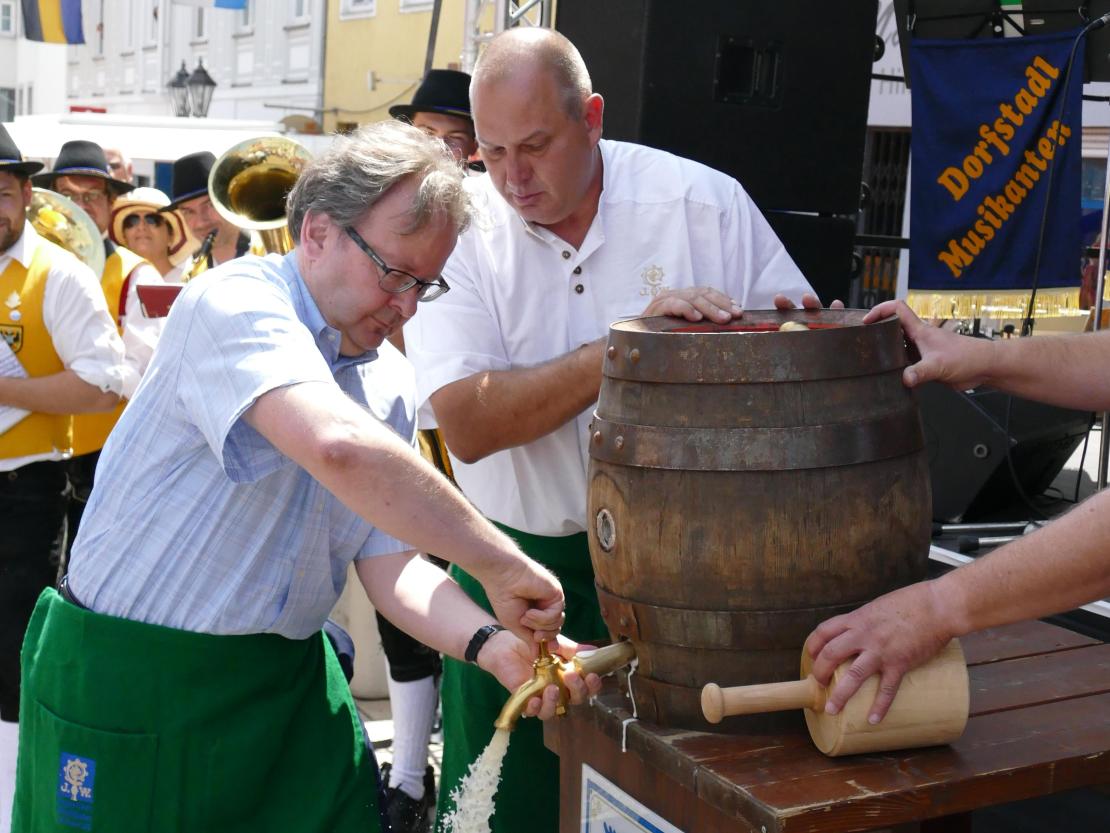 Am Mittwoch wurde das 22. Reichsstraßenfest von Oberbürgermeister Armin Neudert eröffnet. 