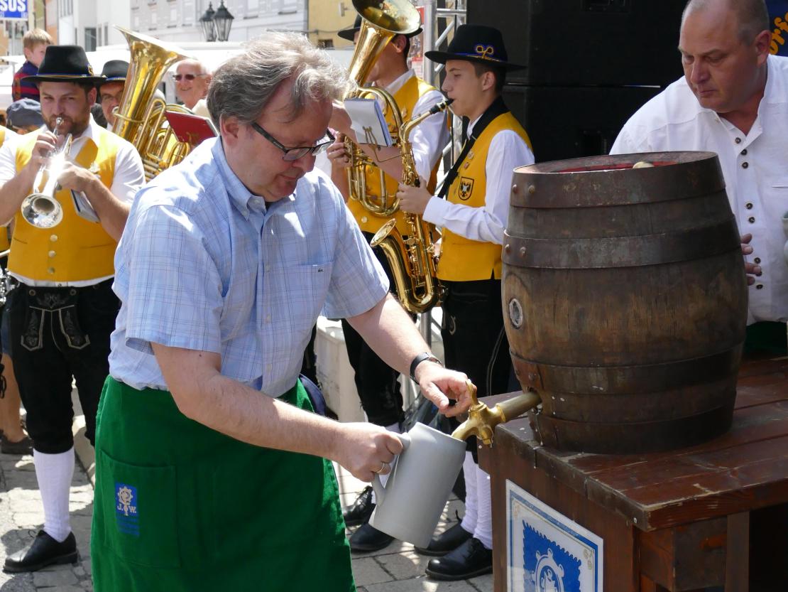 Am Mittwoch wurde das 22. Reichsstraßenfest von Oberbürgermeister Armin Neudert eröffnet. 