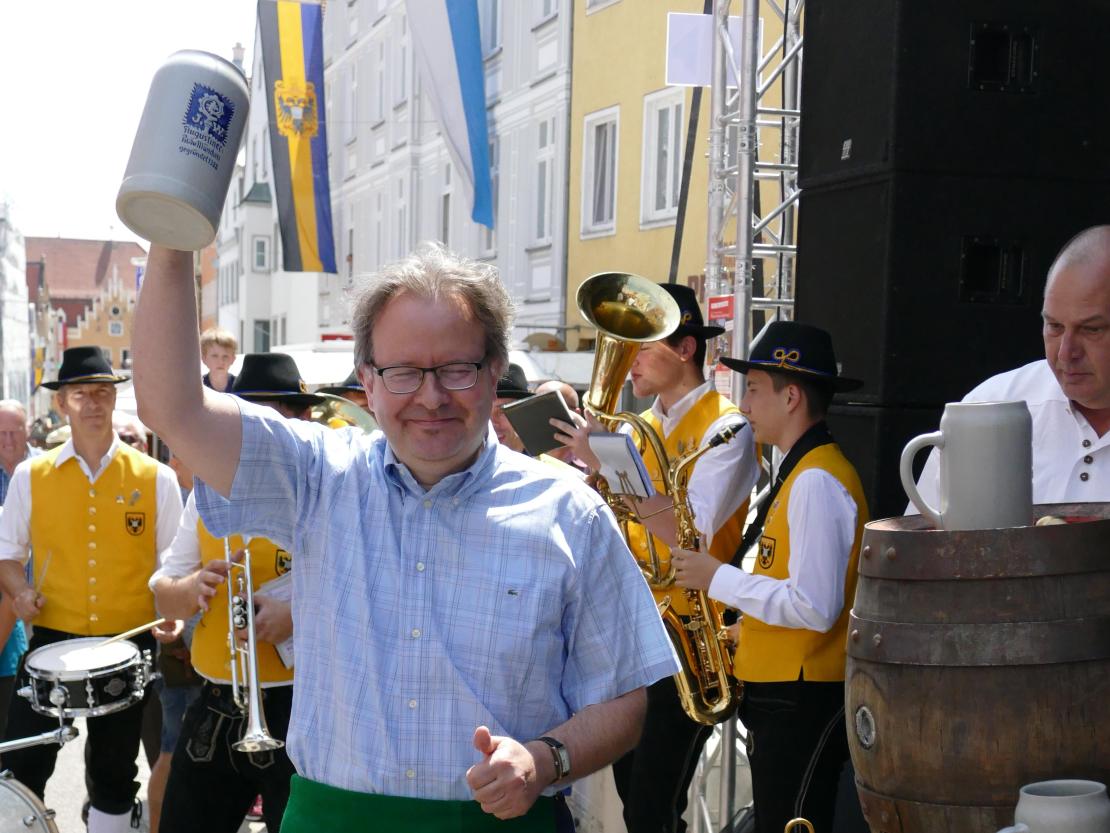 Am Mittwoch wurde das 22. Reichsstraßenfest von Oberbürgermeister Armin Neudert eröffnet. 