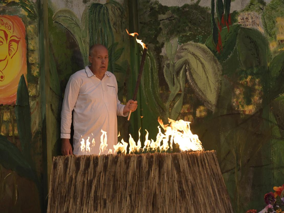 Der Theaterverein Donauwörth e.V. spielt "In 80 Tagen um die Welt" auf der Freilichtbühne am Mangoldfelsen. 