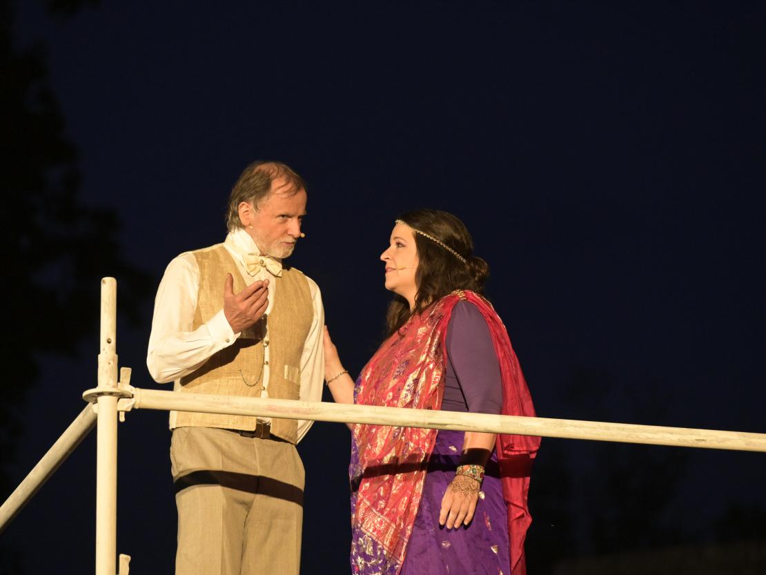 Der Theaterverein Donauwörth e.V. spielt "Um 80 Tagen um die Welt" auf der Freilichtbühne am Mangoldfelsen. 