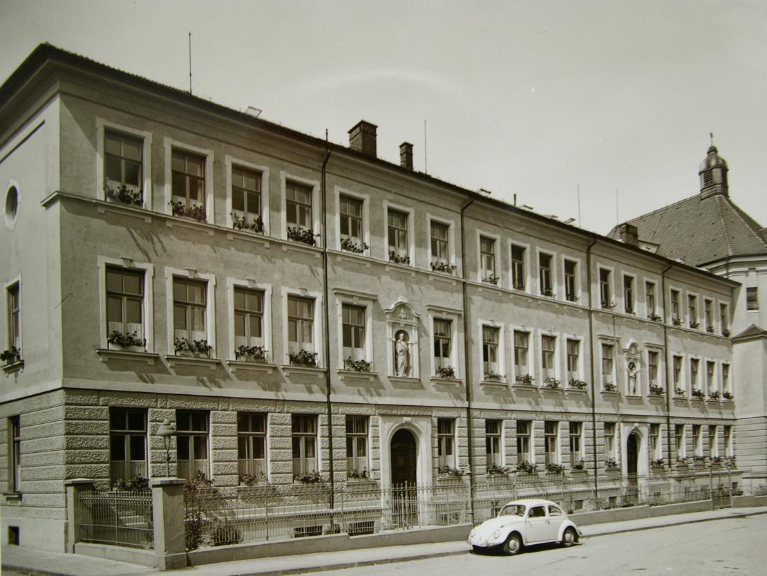 Ehemaliges Gebäude Realschule Maria Stern
