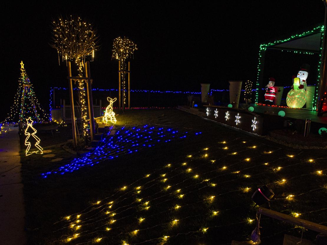 Das Bild zeigt das Weihnachtshaus in Schopflohe.