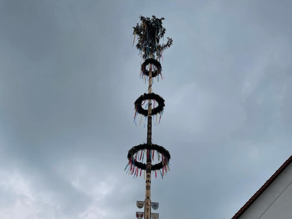 Maibaum Altisheim