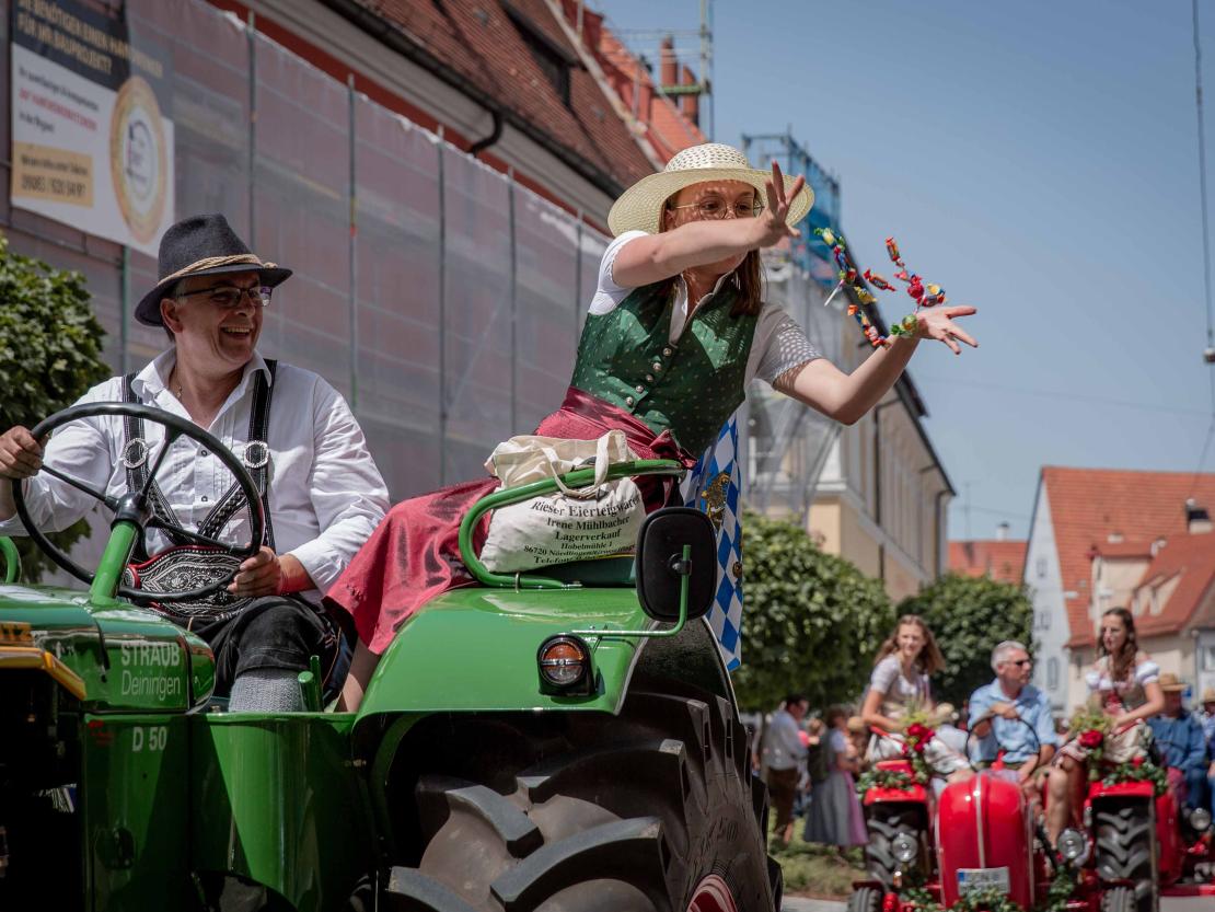 Das Bild zeigt den Nördlinger Messumzug 2022