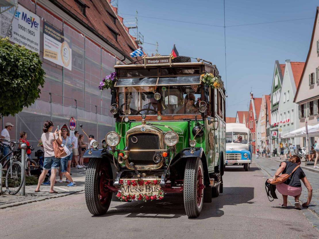 Das Bild zeigt den Nördlinger Messumzug 2022