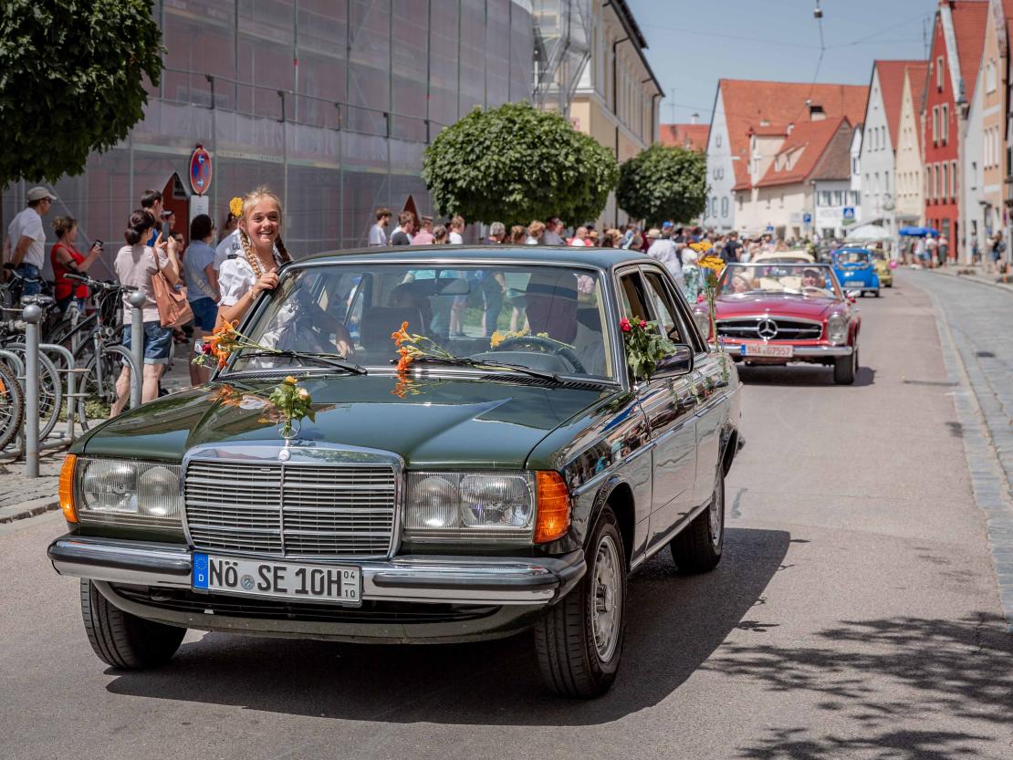 Das Bild zeigt den Nördlinger Messumzug 2022