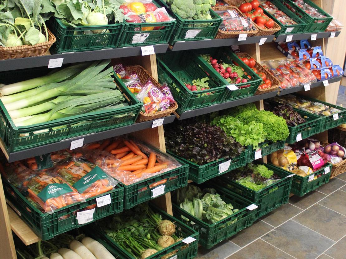 Das Bild zeigt den Dorfladen Ebermergen.