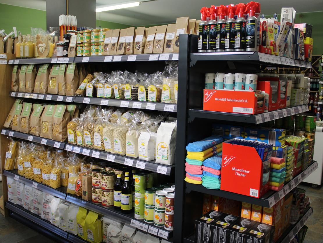 Das Bild zeigt den Dorfladen Ebermergen.