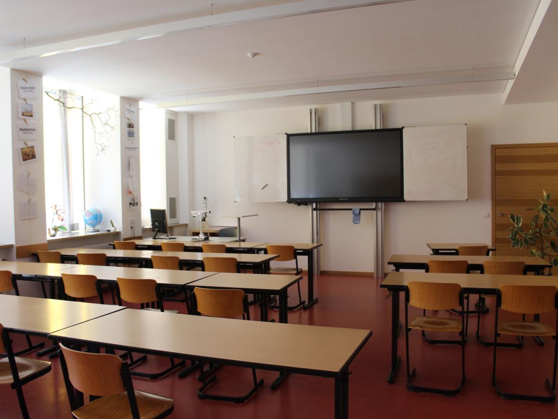 Das Bild zeigt den Festakt anlässlich der Einweihung des THG in Nördlingen. 