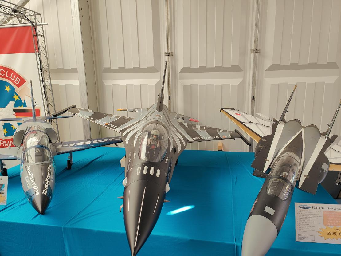 Jets & Props Genderkingen