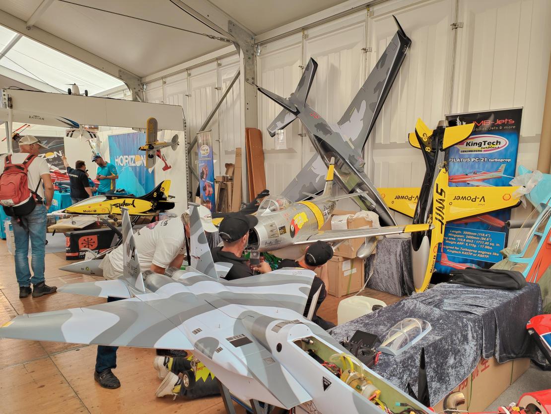 Jets & Props Genderkingen