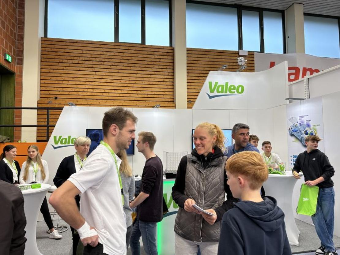 DAs Bild zeigt den Berufswegekompass Harburg 2022