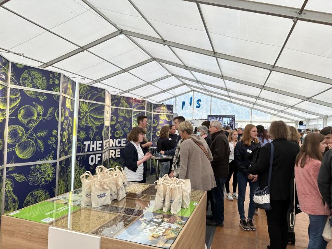 DAs Bild zeigt den Berufswegekompass Harburg 2022