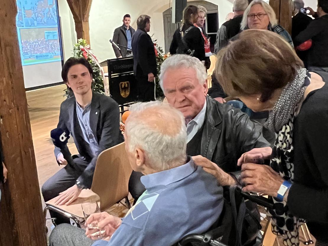 Gerd Müller Statue Enthüllung