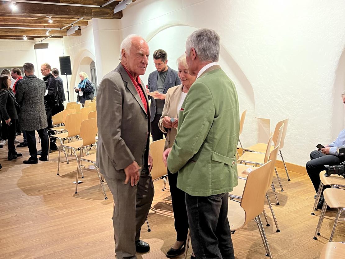 Gerd Müller Statue Enthüllung