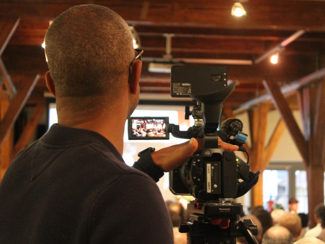 Gerd-Müller-Statue Enthüllung