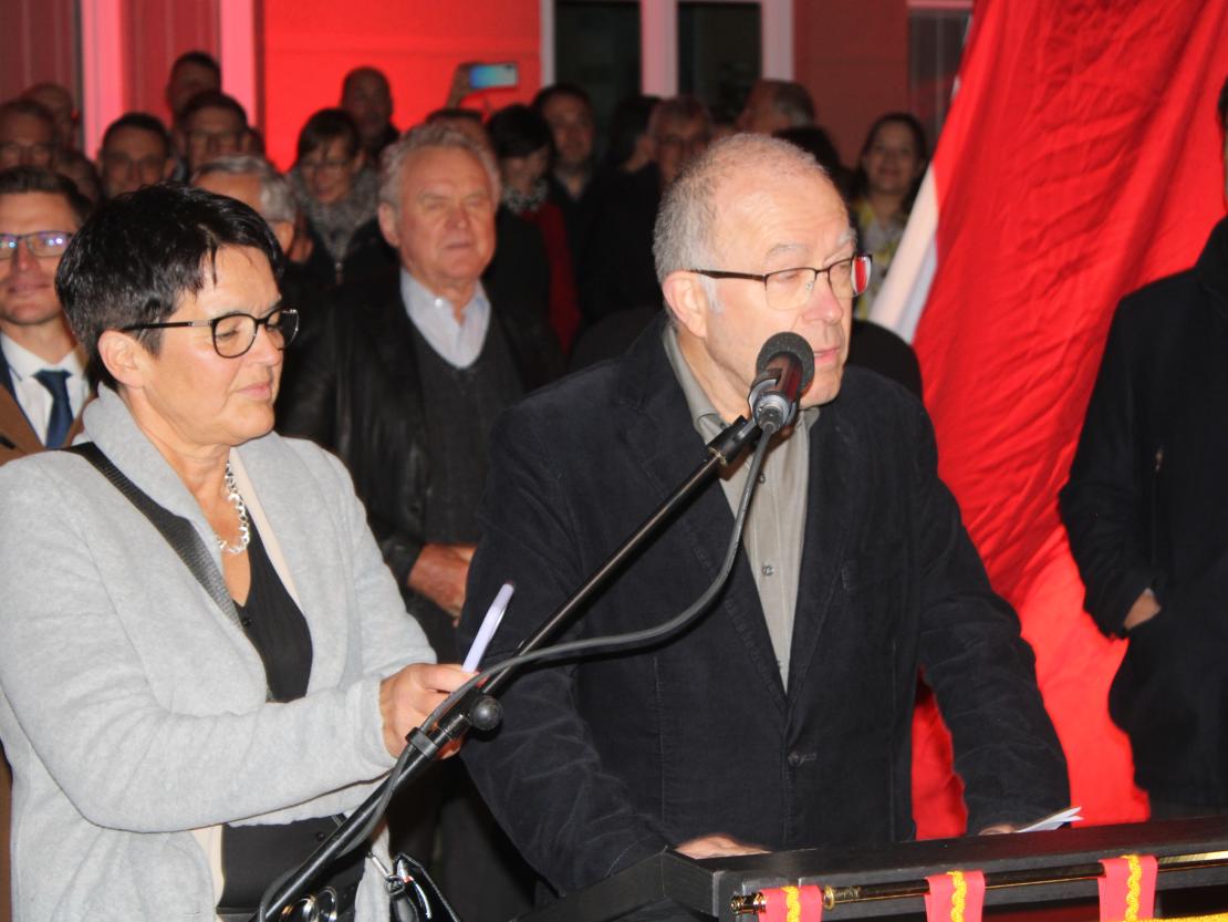 Gerd-Müller-Statue Enthüllung