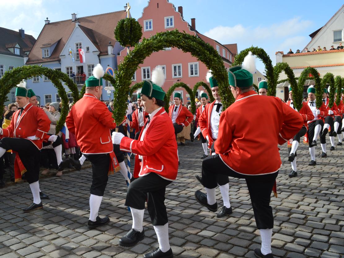 Schäfflertanz Wemding 2023.