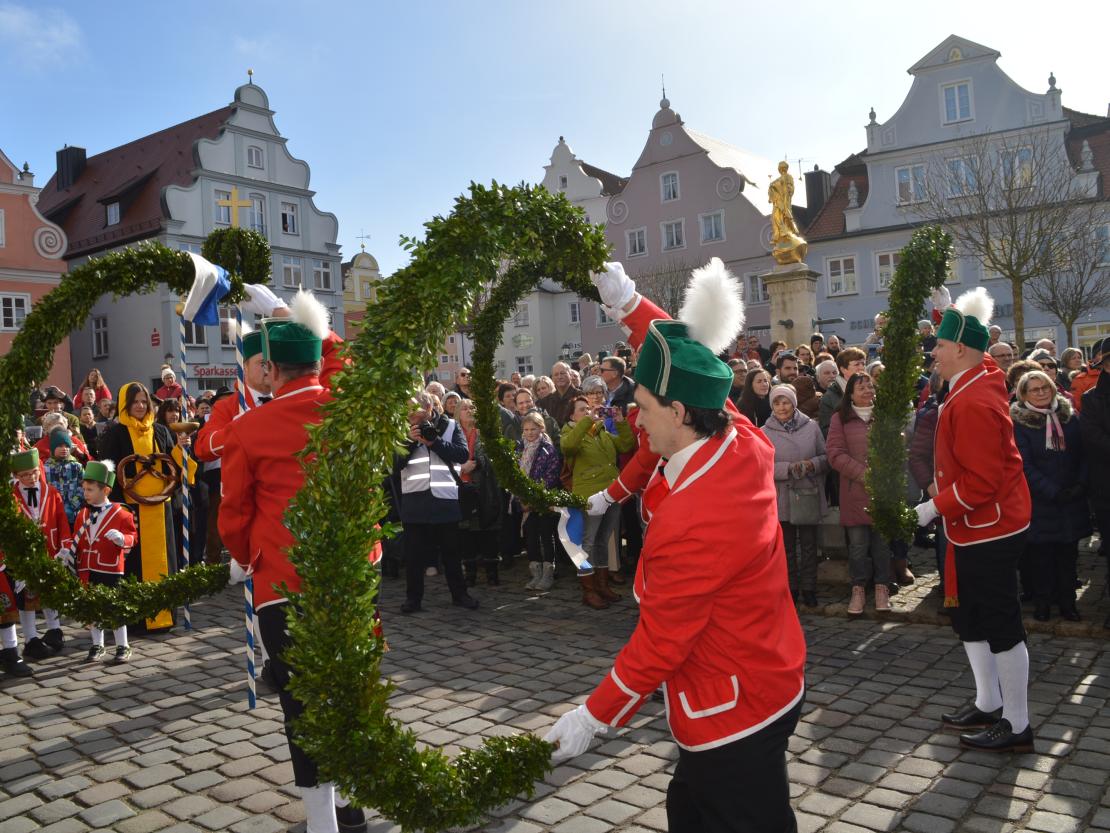 Schäfflertanz Wemding 2023.
