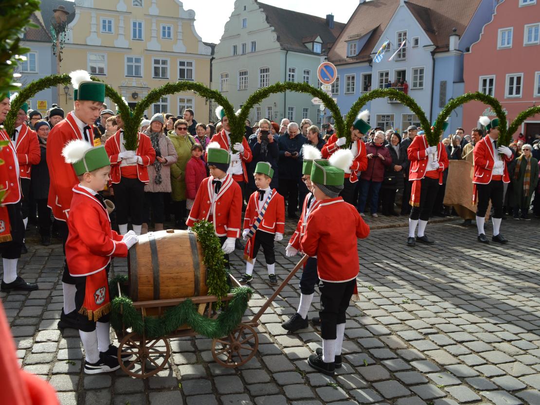 Schäfflertanz Wemding 2023.