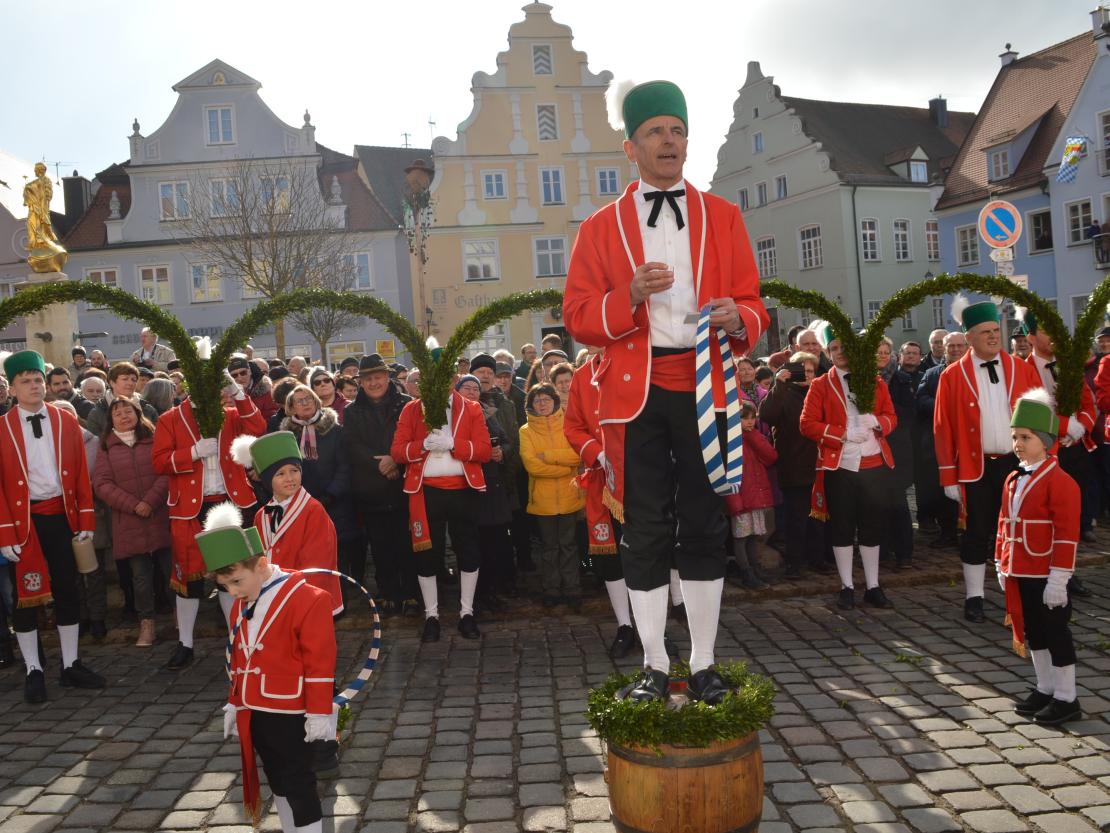 Schäfflertanz Wemding 2023.