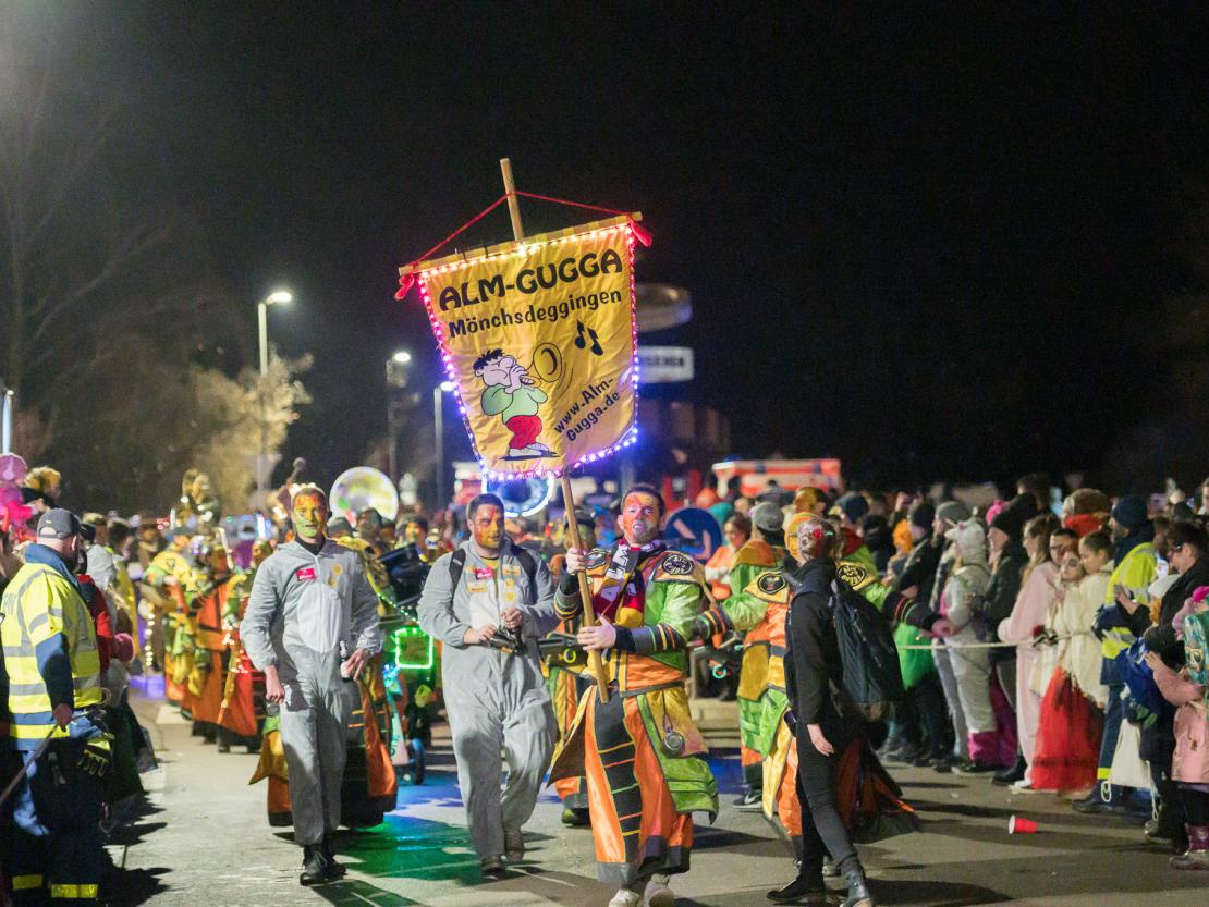 Das Bild zeigt den Bäumenheimer Nachtumzug 2023.