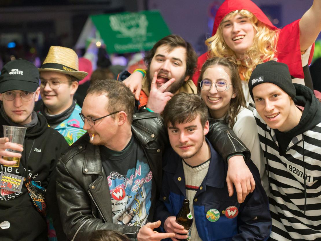 Das Bild zeigt den Bäumenheimer Nachtumzug 2023.