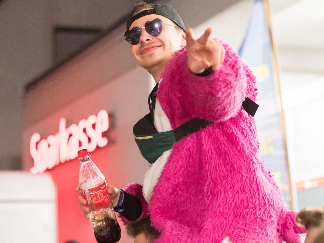 Das Bild zeigt den Bäumenheimer Nachtumzug 2023.