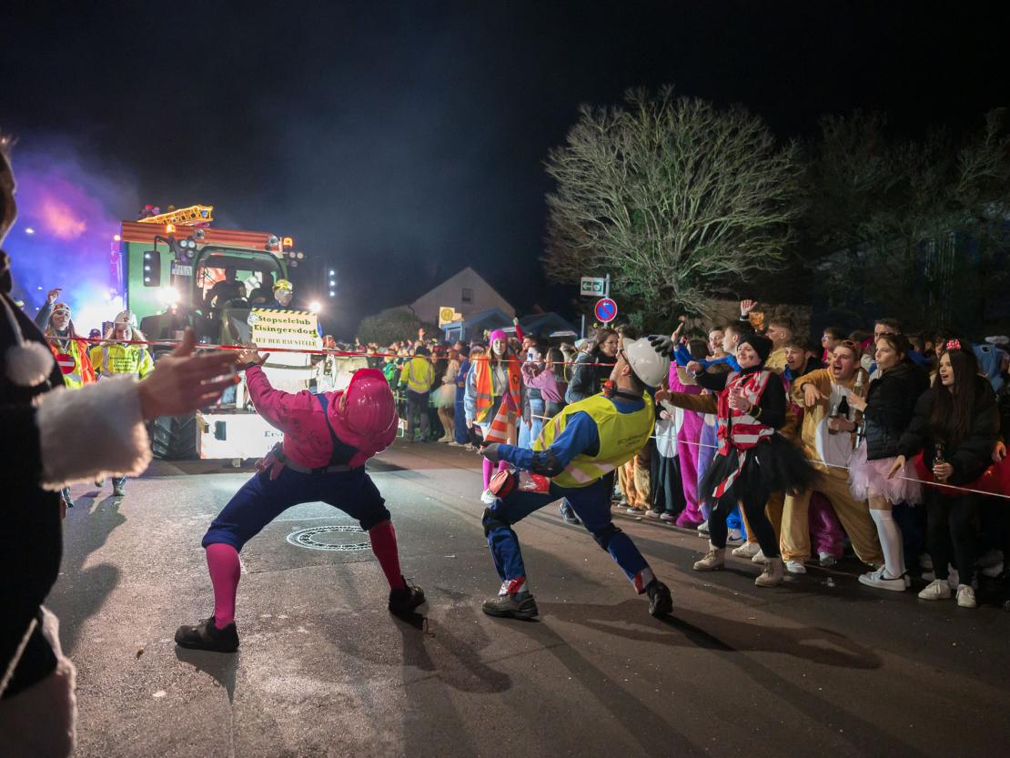 Das Bild zeigt den Bäumenheimer Nachtumzug 2023.