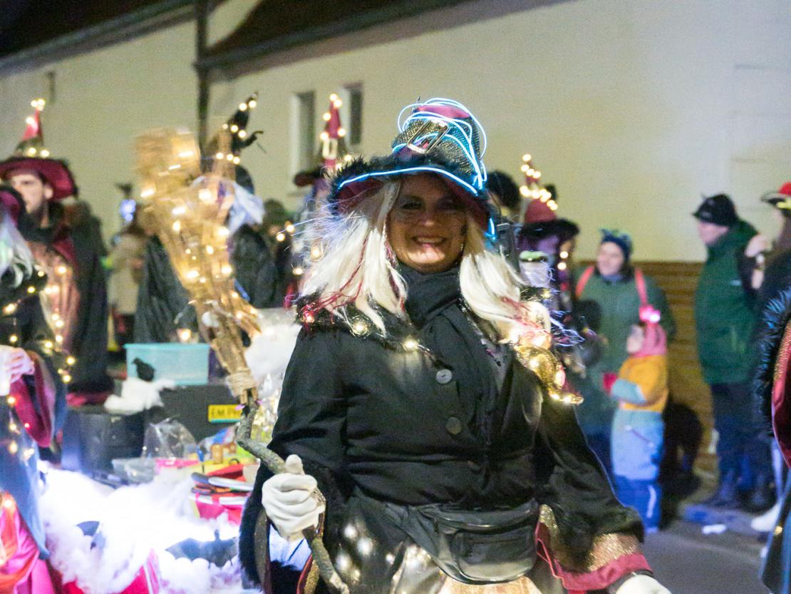 Das Bild zeigt den Bäumenheimer Nachtumzug 2023.