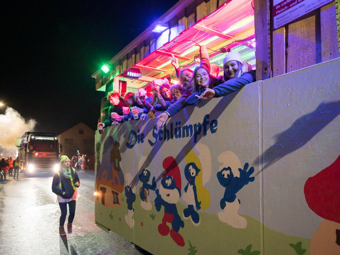 Das Bild zeigt den Bäumenheimer Nachtumzug 2023.