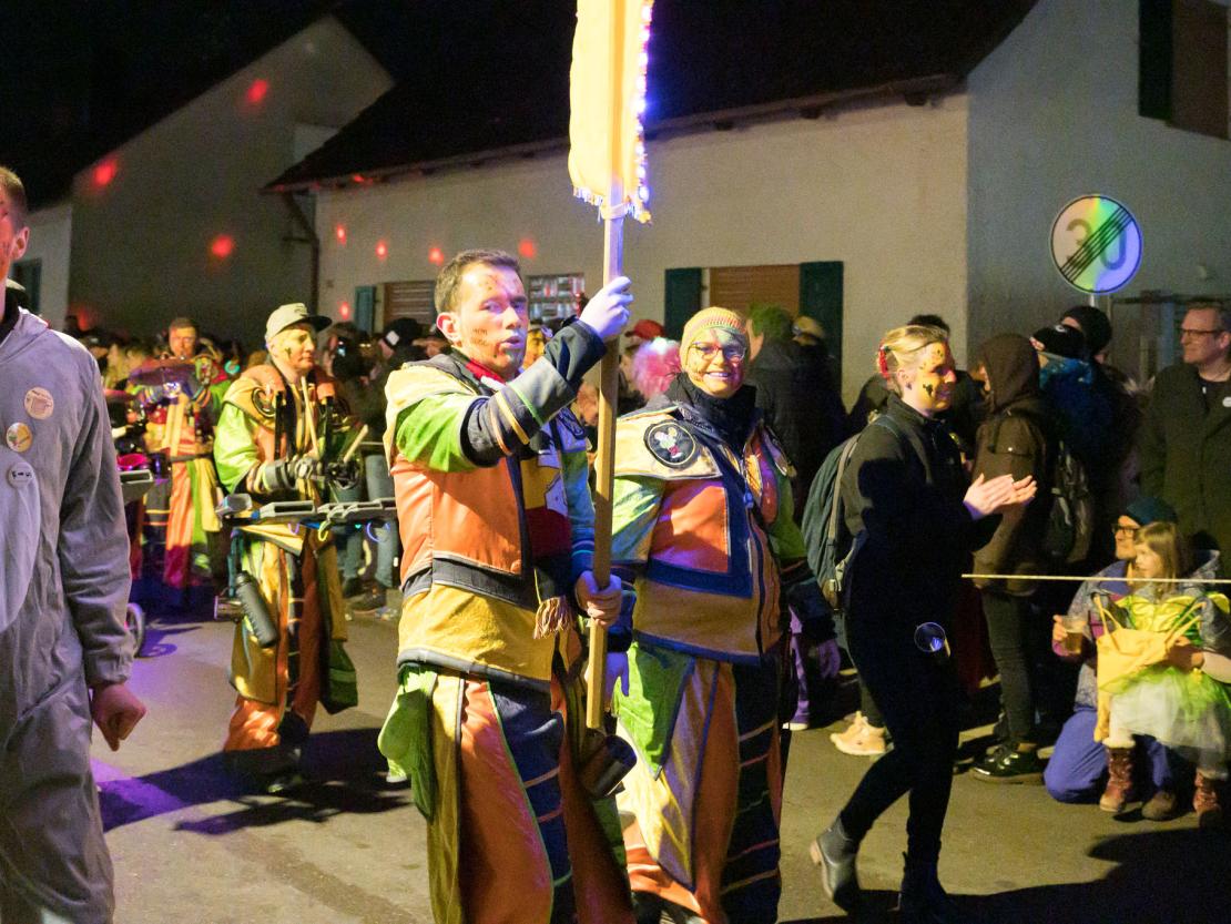 Das Bild zeigt den Bäumenheimer Nachtumzug 2023.