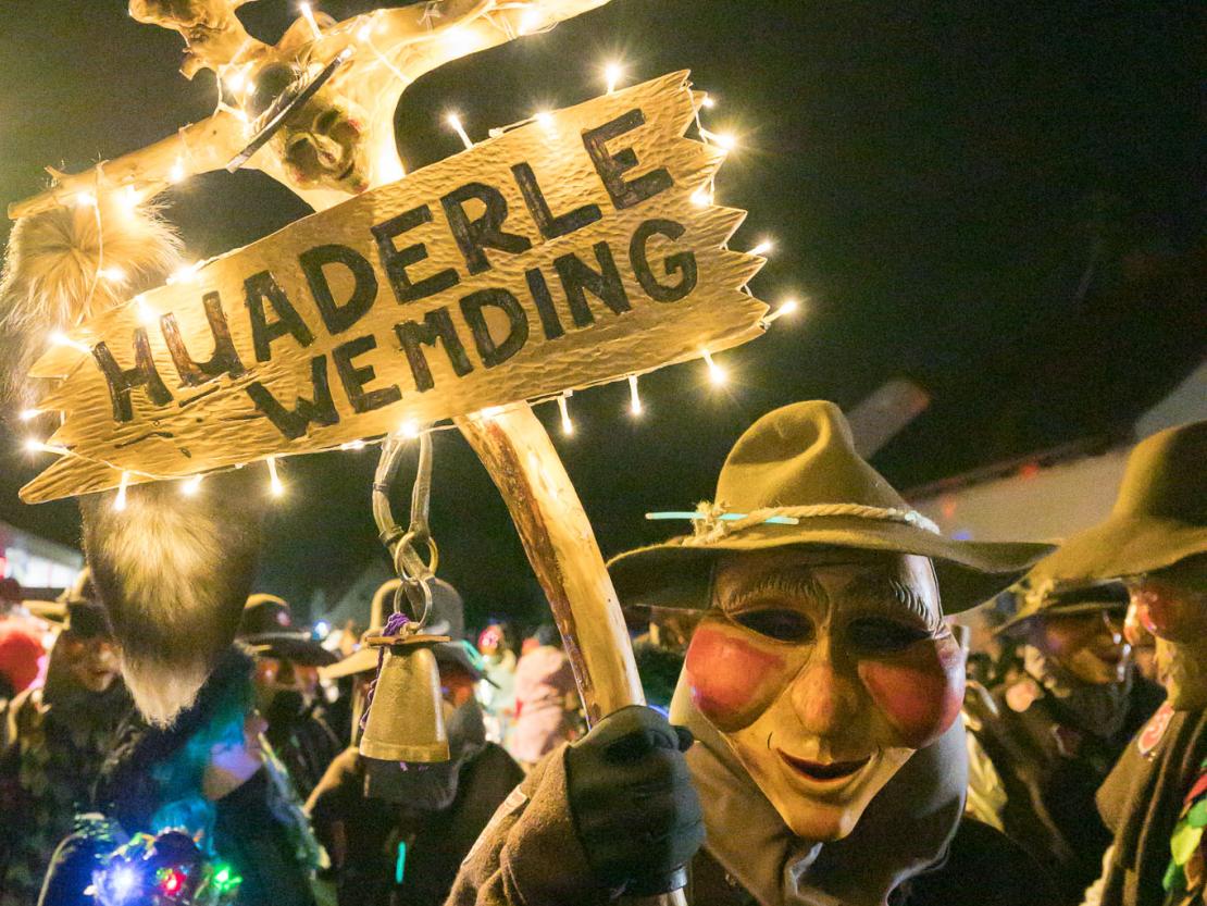 Das Bild zeigt den Bäumenheimer Nachtumzug 2023.