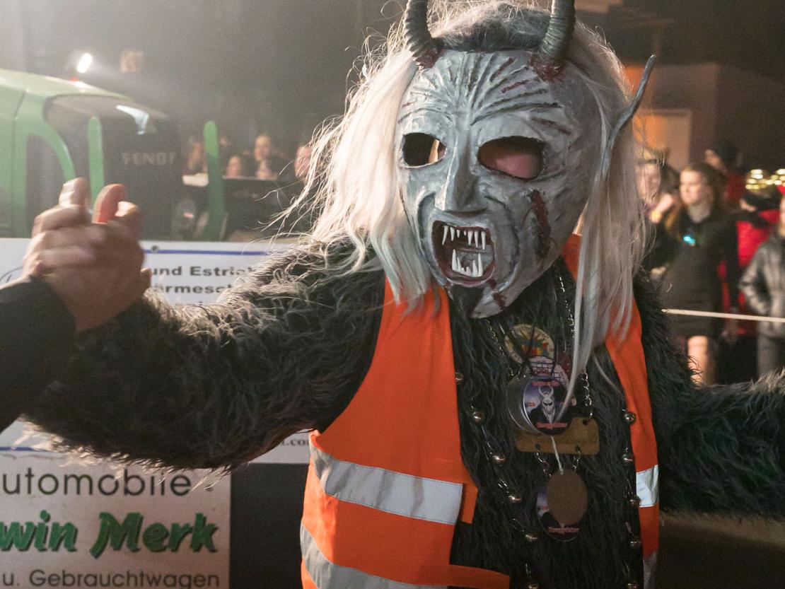 Das Bild zeigt den Bäumenheimer Nachtumzug 2023.