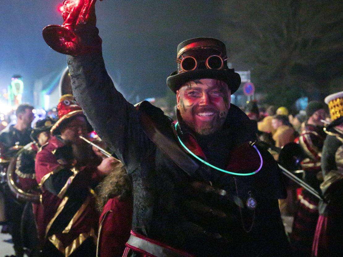 Das Bild zeigt den Bäumenheimer Nachtumzug 2023.