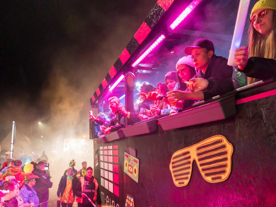 Das Bild zeigt den Bäumenheimer Nachtumzug 2023.